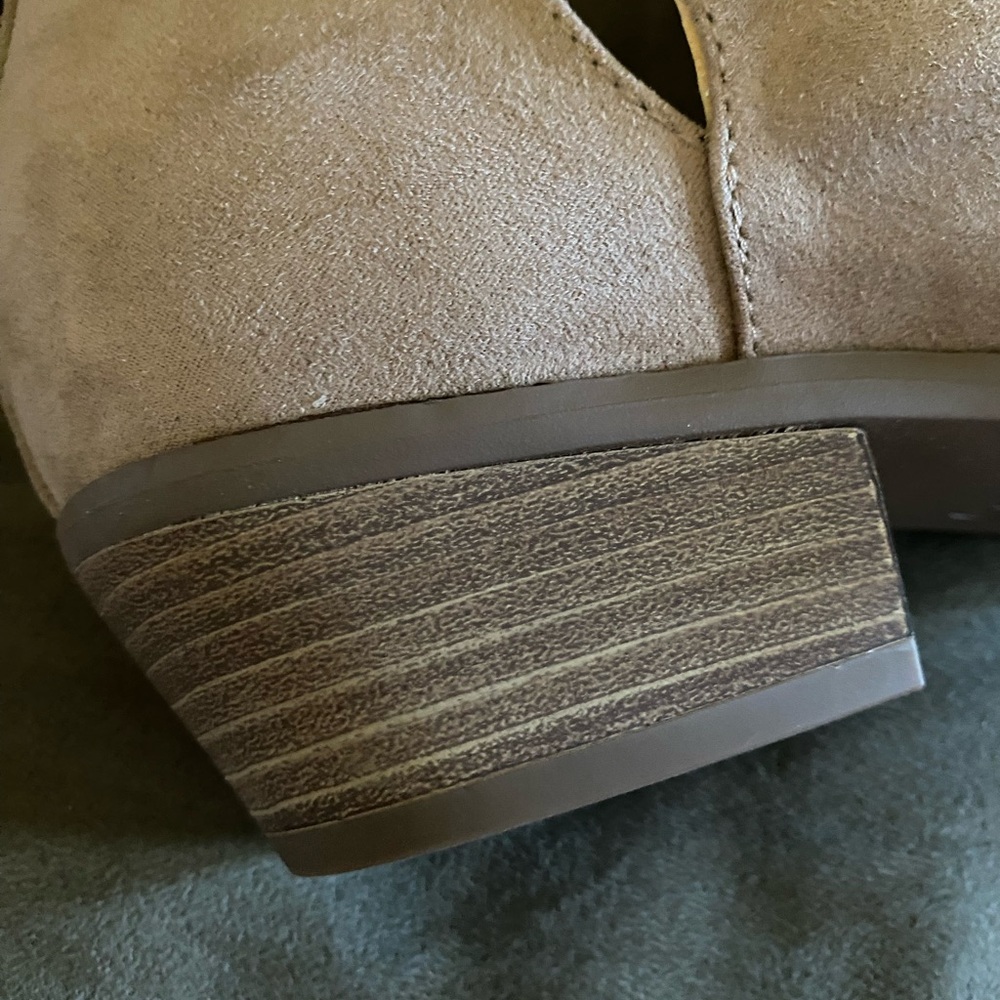 NWT. Lane Bryant short boots - Picture 5 of 6